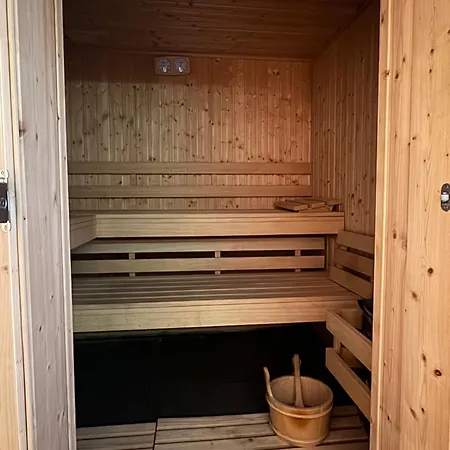 Buena Vista Czarna Gora Appartamento Sienna (Klodzko)